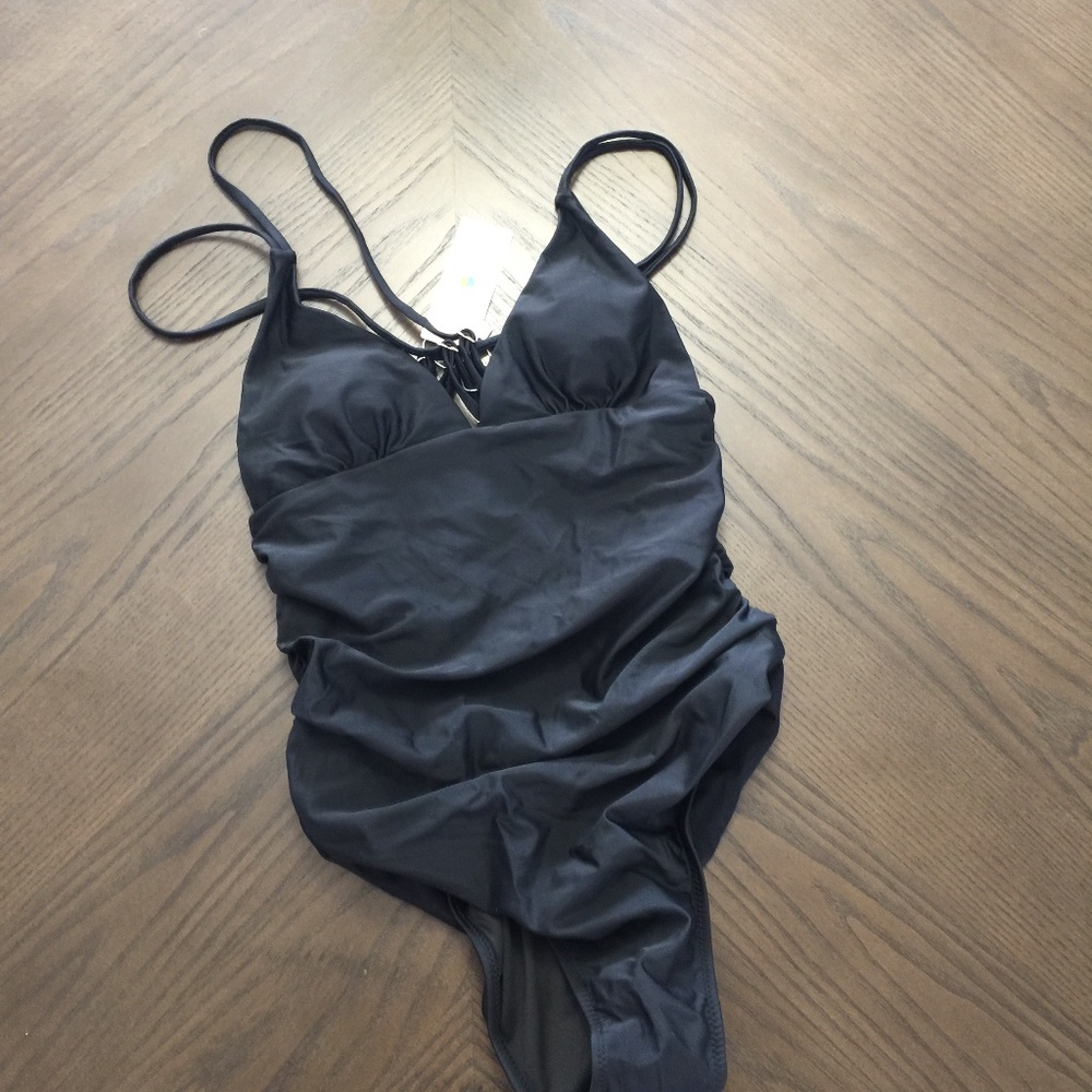 Beachsissi bathing suit size Medium